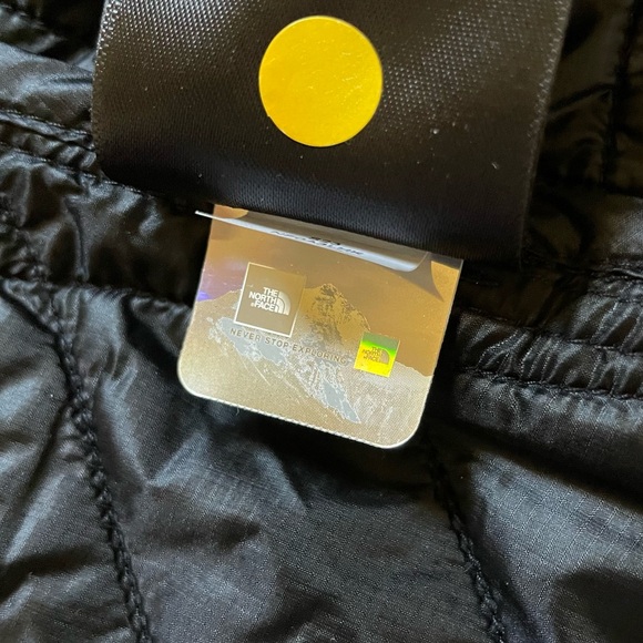 The North Face Women’s ThermoBall Eco Black Jacket - Picture 8 of 8